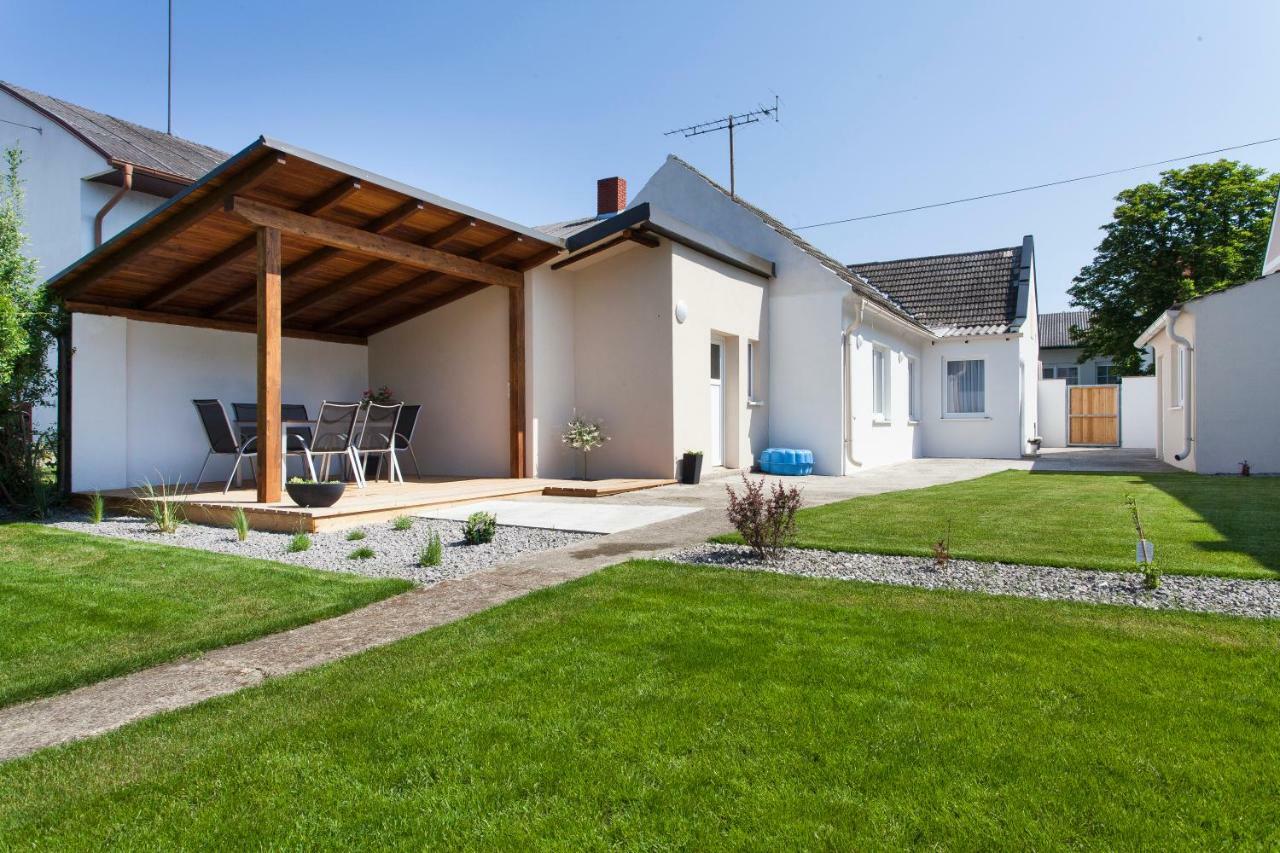 Zehentner - Wein & Feriendomizil Holiday home *